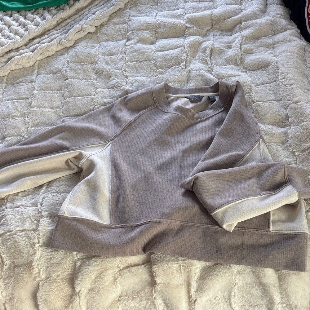 Danskin Beige and Off-White Pullover